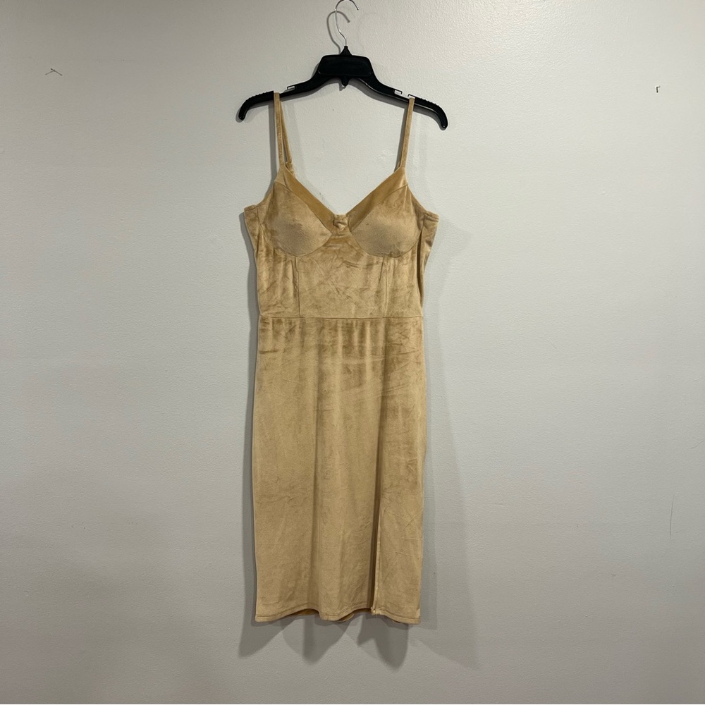 Derek Heart Elegant Tan Cream Soft Velvet Sleeveless Fitted Flirting Midi Dress